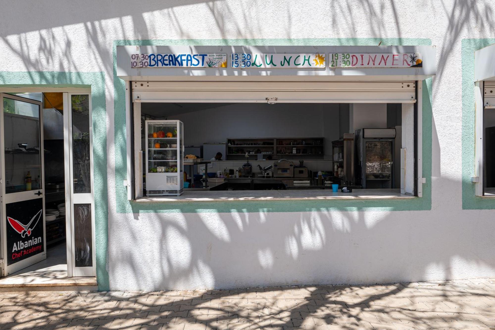 Social Camping Jal Hotel Exterior photo
