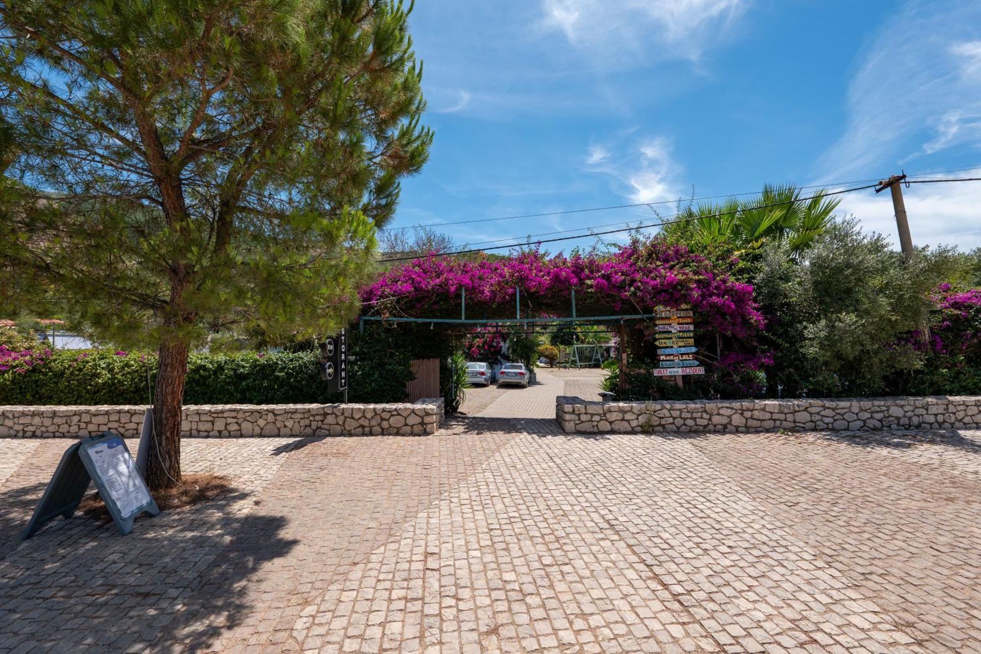 Social Camping Jal Hotel Exterior photo